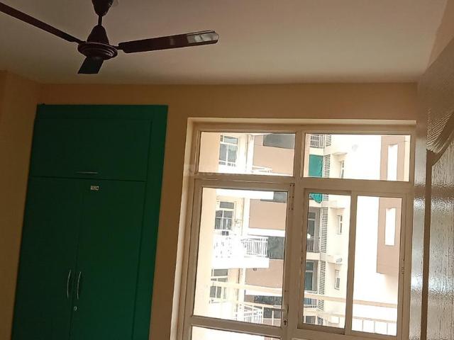 2 BHK Apartment in Sector 51 for resale Bhiwadi. The reference number is 20674889