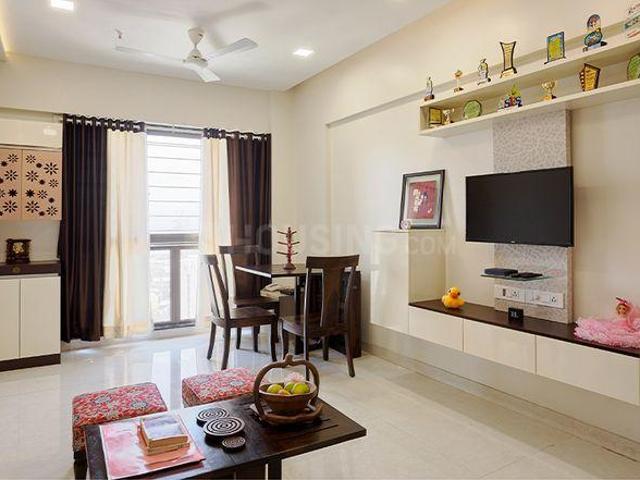 2 BHK Apartment in Sector 51 for resale Noida. The reference number is 20951715