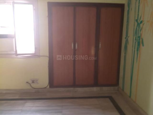 2 BHK Apartment in Sector 52 for rent Noida. The reference number is 20223851