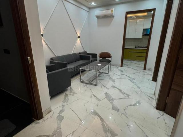 2 BHK Apartment in Sector 52 for rent Gurgaon. The reference number is 19731638
