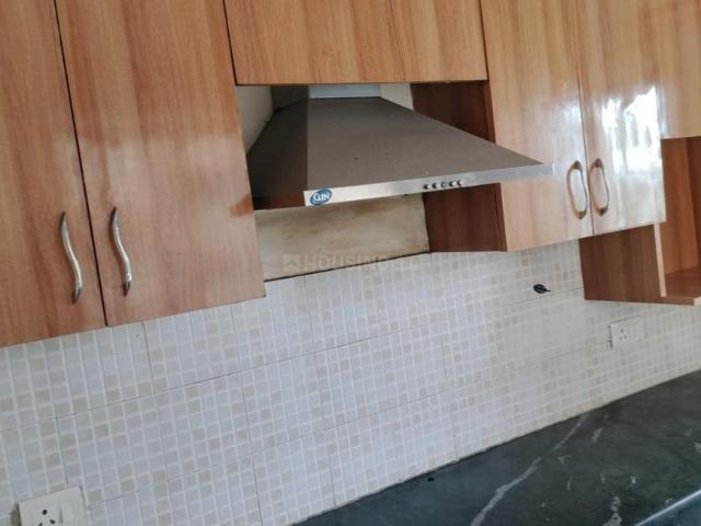2 BHK Apartment in Sector 52 for rent Gurgaon. The reference number is 20453665
