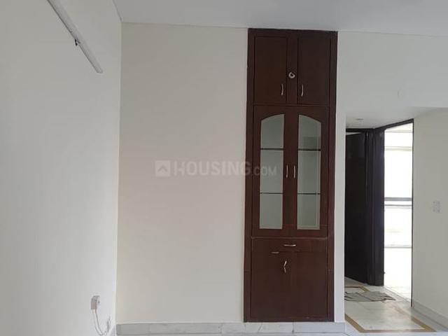 2 BHK Apartment in Sector 52 for resale Gurgaon. The reference number is 20230072