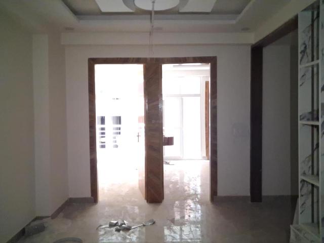 2 BHK Apartment in Sector 52 for resale Noida. The reference number is 20531508