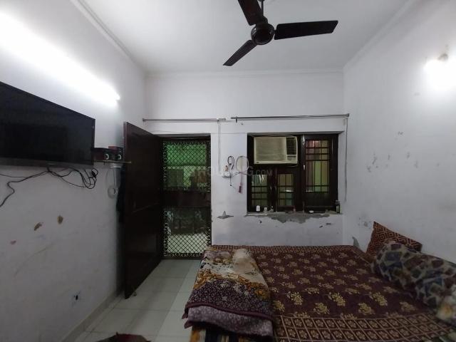 2 BHK Apartment in Sector 53 for rent Gurgaon. The reference number is 20424623