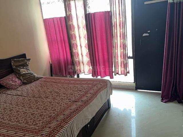 2 BHK Apartment in Sector 5 for rent Sohna. The reference number is 19952185