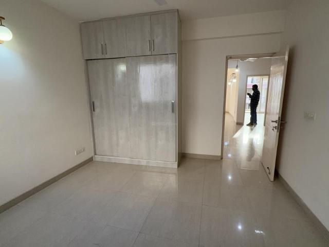 2 BHK Apartment in Sector 65 for rent Gurgaon. The reference number is 18195525