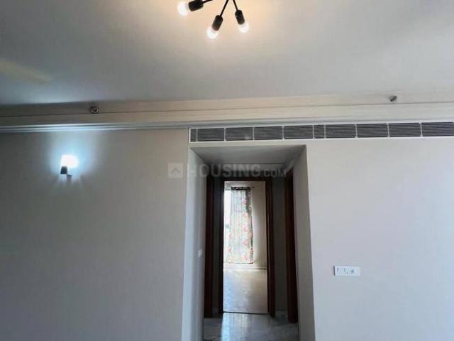 2 BHK Apartment in Sector 65 for rent Gurgaon. The reference number is 19667560