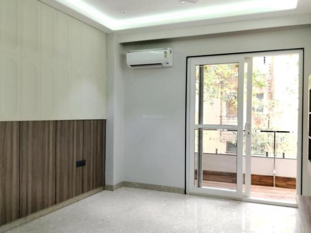2 BHK Apartment in Sector 65 for rent Gurgaon. The reference number is 19975873