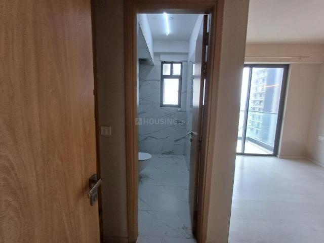 2 BHK Apartment in Sector 65 for rent Gurgaon. The reference number is 20926516