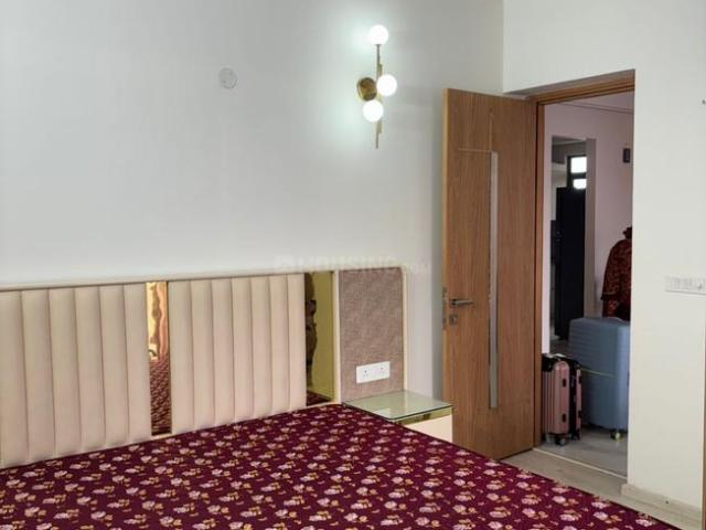 2 BHK Apartment in Sector 65 for rent Gurgaon. The reference number is 20176609