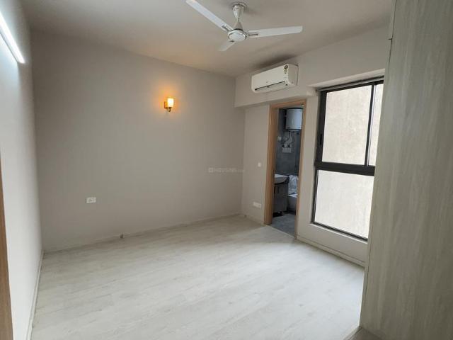 2 BHK Apartment in Sector 65 for rent Gurgaon. The reference number is 20291455