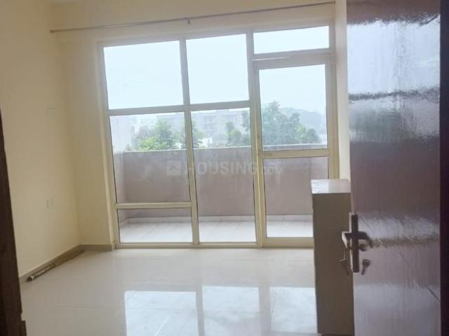 2 BHK Apartment in Sector 67 for rent Gurgaon. The reference number is 19790333