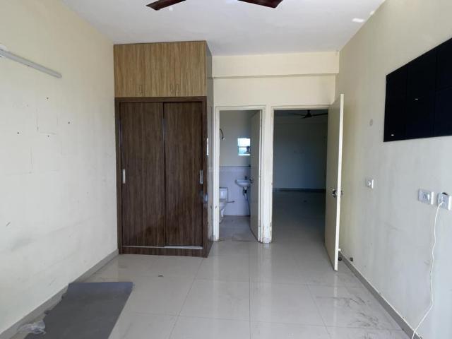 2 BHK Apartment in Sector 67 for rent Gurgaon. The reference number is 20491410