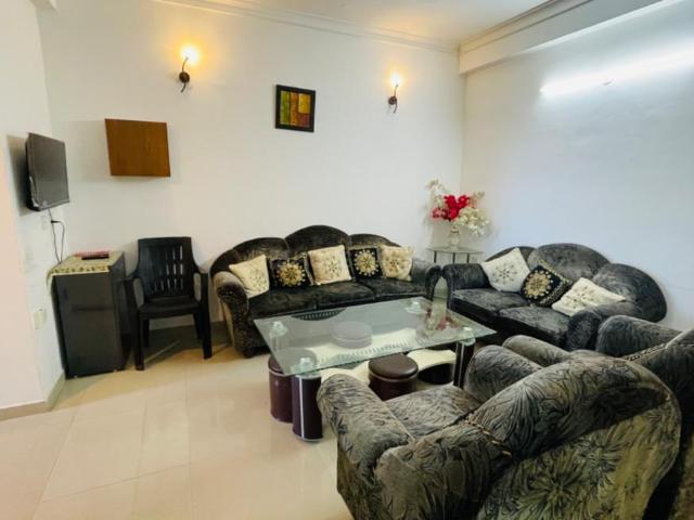 2 BHK Apartment in Sector 67 for rent Gurgaon. The reference number is 20282881