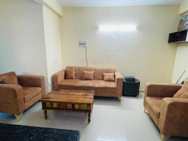 2 BHK Apartment in Sector 67 for rent Gurgaon. The reference number is 20283014