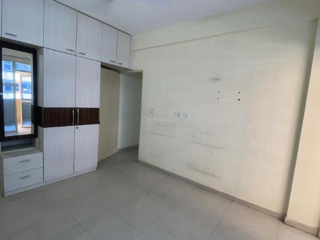 2 BHK Apartment in Sector 67 for rent Gurgaon. The reference number is 20300098
