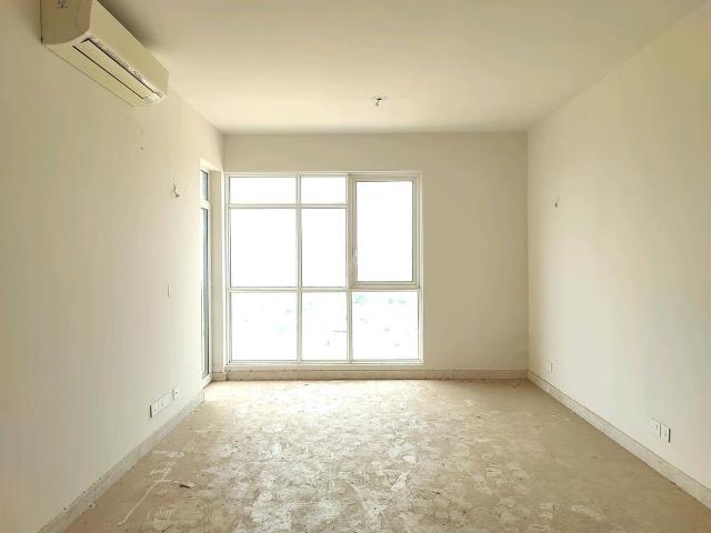 2 BHK Apartment in Sector 67 for resale Gurgaon. The reference number is 16933083