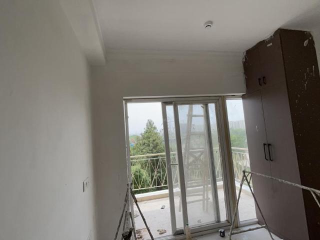 2 BHK Apartment in Sector 68 for rent Gurgaon. The reference number is 20389806