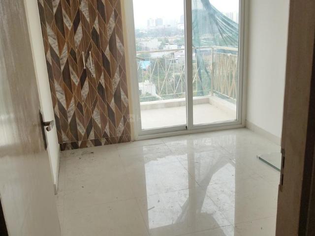 2 BHK Apartment in Sector 68 for resale Gurgaon. The reference number is 19769275