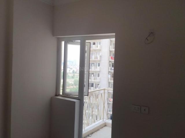 2 BHK Apartment in Sector 68 for resale Gurgaon. The reference number is 20506994