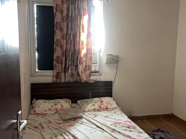 2 BHK Apartment in Sector 69 for rent Gurgaon. The reference number is 19484542