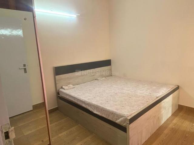 2 BHK Apartment in Sector 69 for rent Gurgaon. The reference number is 19669061