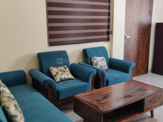 2 BHK Apartment in Sector 69 for rent Gurgaon. The reference number is 19794180