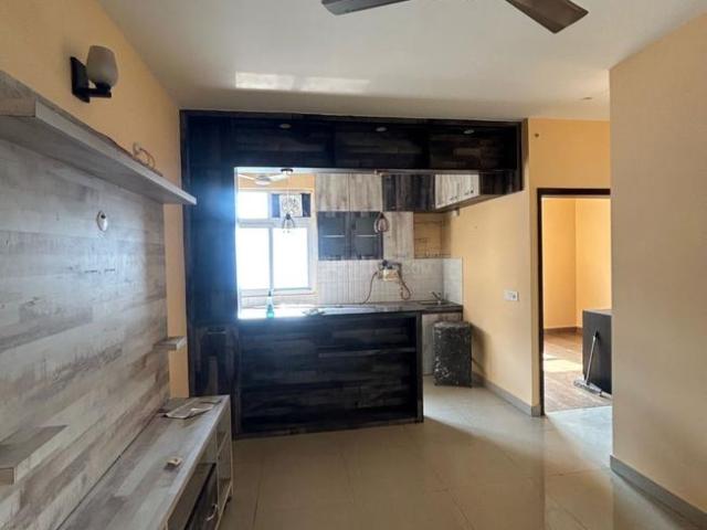 2 BHK Apartment in Sector 69 for rent Gurgaon. The reference number is 20423935