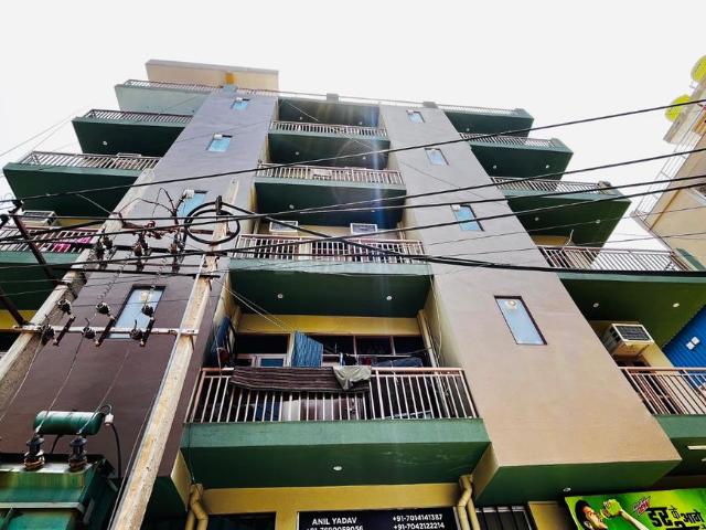 2 BHK Apartment in Sector 69 for rent Gurgaon. The reference number is 20582157