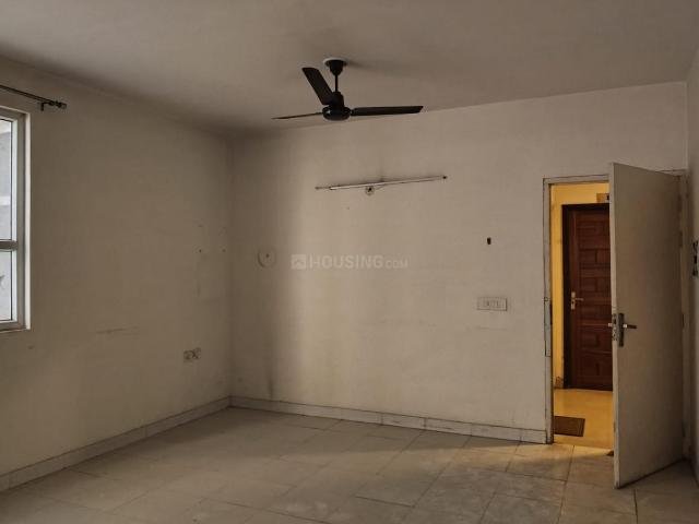 2 BHK Apartment in Sector 69 for resale Gurgaon. The reference number is 20256444