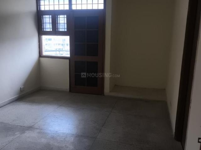 2 BHK Apartment in Sector 62 for rent Noida. The reference number is 20847411