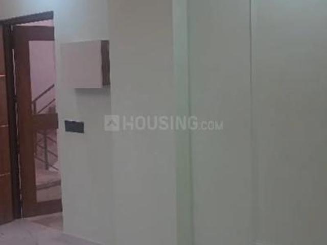 2 BHK Apartment in Sector 62 for rent Gurgaon. The reference number is 20668206