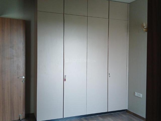 2 BHK Apartment in Sector 62 for rent Gurgaon. The reference number is 20061949