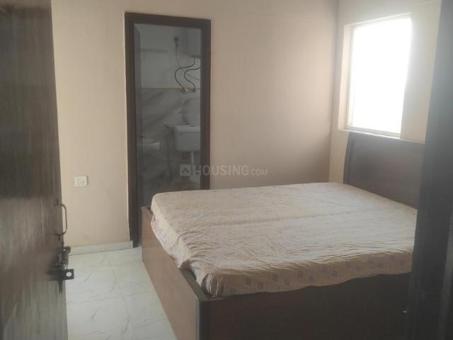 2 BHK Apartment in Sector 62 for rent Gurgaon. The reference number is 20097360