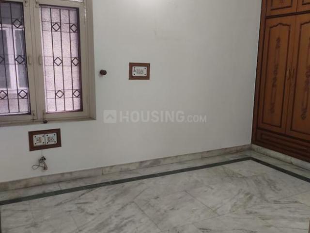 2 BHK Apartment in Sector 62 for resale Noida. The reference number is 9415977