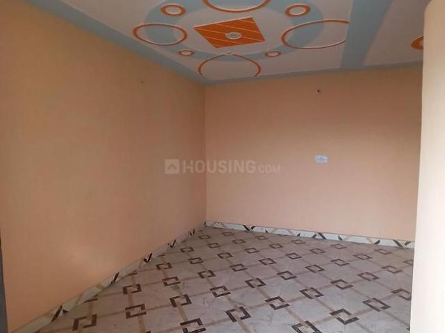 2 BHK Apartment in Sector 62A for rent Noida. The reference number is 16779679