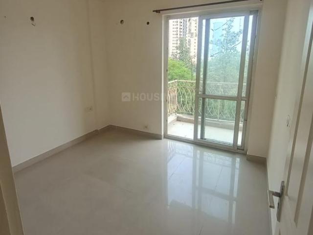 2 BHK Apartment in Sector 63 for rent Gurgaon. The reference number is 17876838
