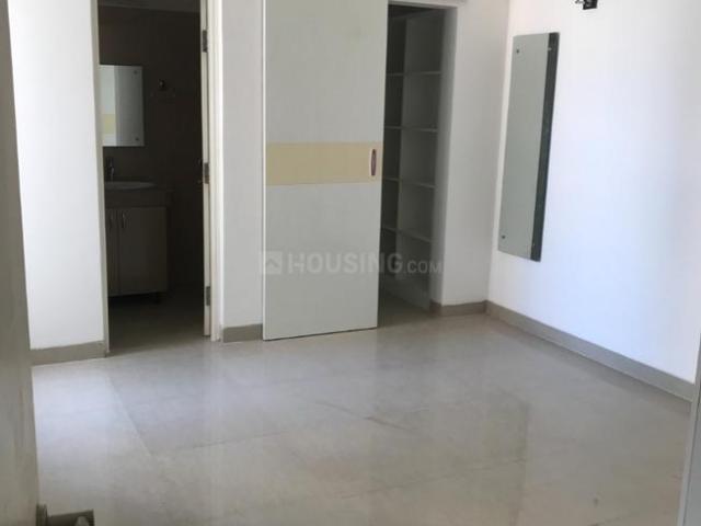 2 BHK Apartment in Sector 63 for rent Gurgaon. The reference number is 17877367