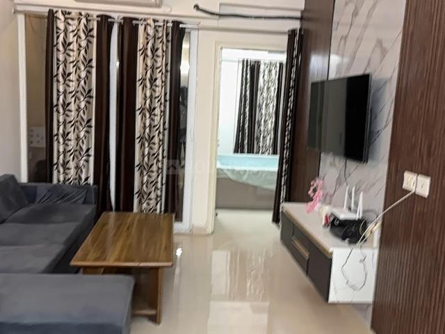 2 BHK Apartment in Sector 63 for rent Gurgaon. The reference number is 19931006