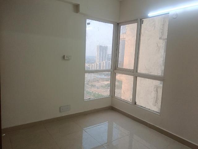 2 BHK Apartment in Sector 63 for rent Gurgaon. The reference number is 19102984