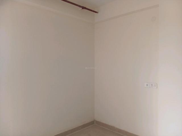 2 BHK Apartment in Sector 63 for rent Gurgaon. The reference number is 19331657