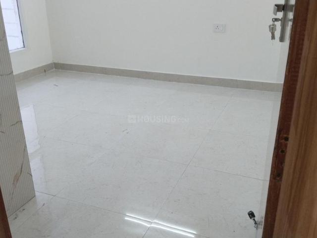 2 BHK Apartment in Sector 63 for rent Gurgaon. The reference number is 20409828