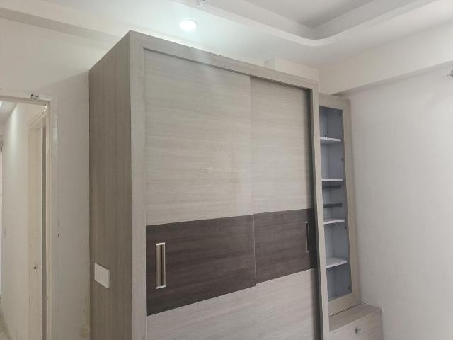 2 BHK Apartment in Sector 63 for rent Gurgaon. The reference number is 20444572