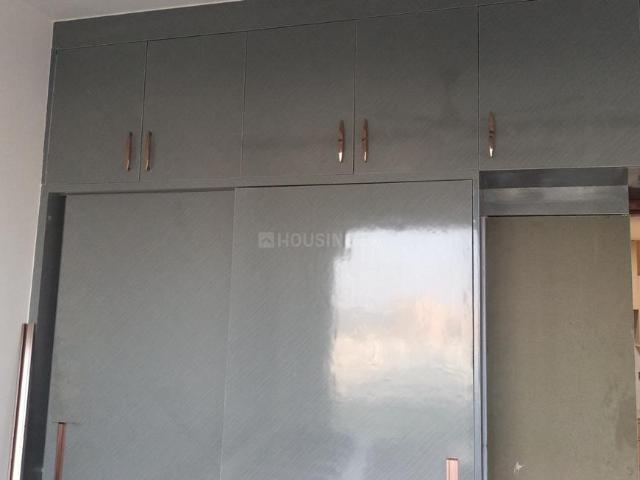 2 BHK Apartment in Sector 63 for rent Gurgaon. The reference number is 20492330