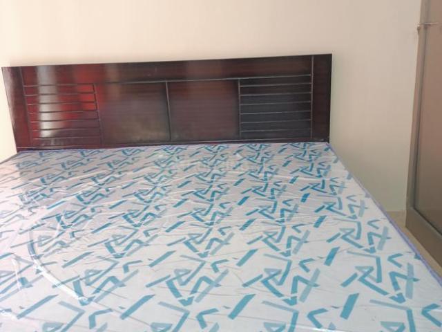 2 BHK Apartment in Sector 63 for rent Gurgaon. The reference number is 20598738