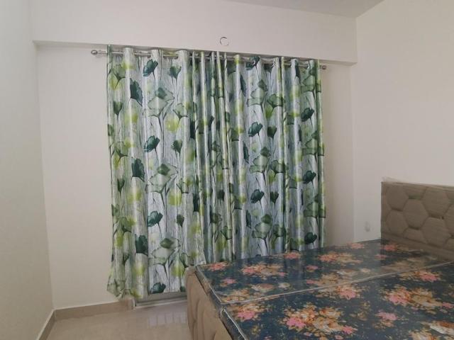 2 BHK Apartment in Sector 63 for rent Gurgaon. The reference number is 20771396