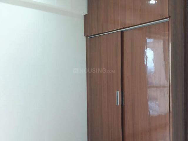 2 BHK Apartment in Sector 63 for rent Gurgaon. The reference number is 20087155
