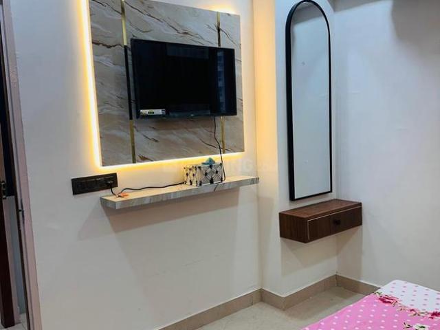 2 BHK Apartment in Sector 63 for rent Gurgaon. The reference number is 20091050