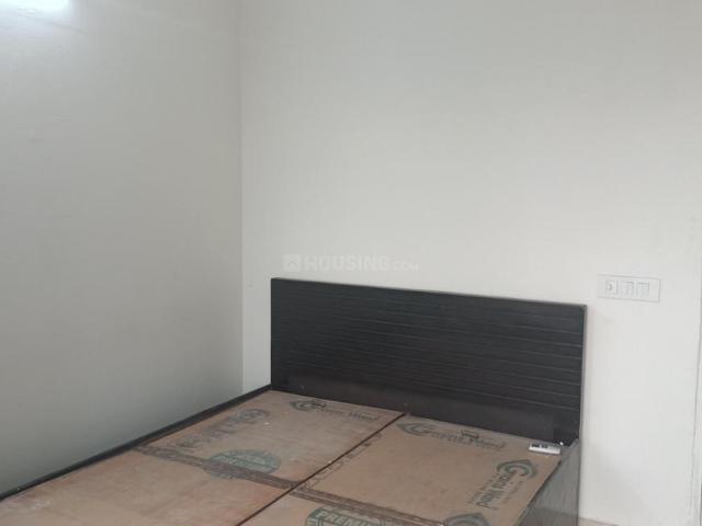 2 BHK Apartment in Sector 63 for rent Gurgaon. The reference number is 20106385