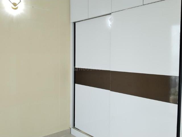 2 BHK Apartment in Sector 63 for rent Gurgaon. The reference number is 20152477